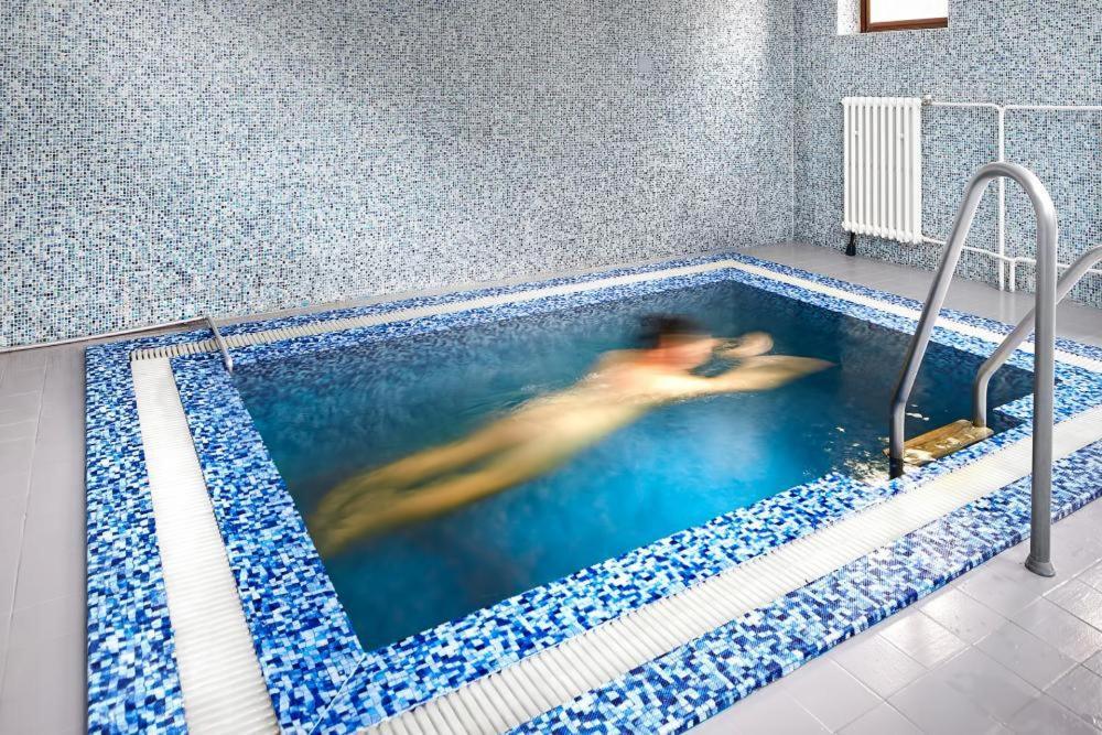 Wellness Hotel Orlik Kozarovice Екстер'єр фото